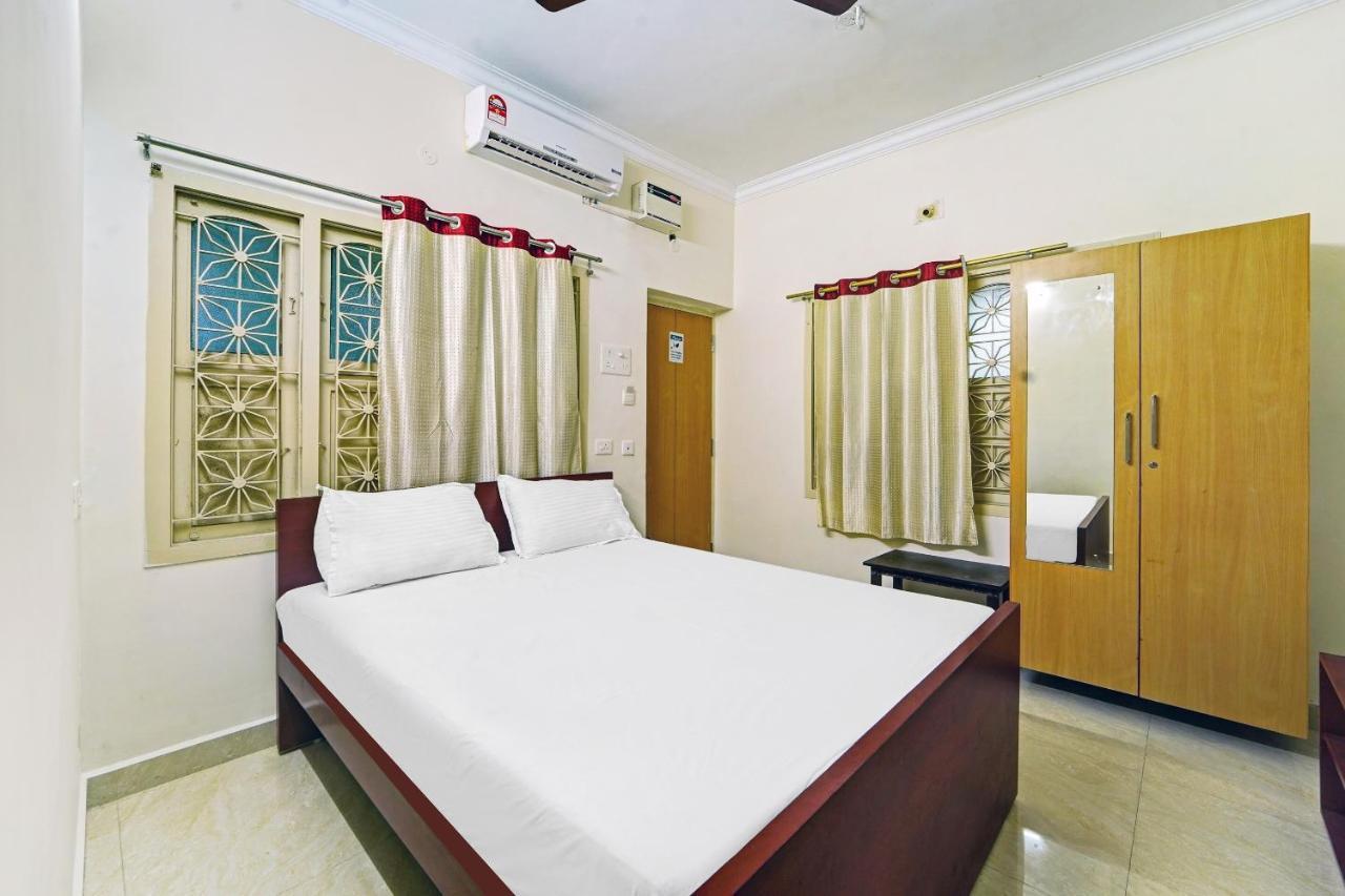 Hotel Yadvik Chennai Exterior photo